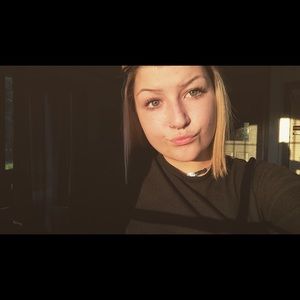 Meet your Posher, Hope